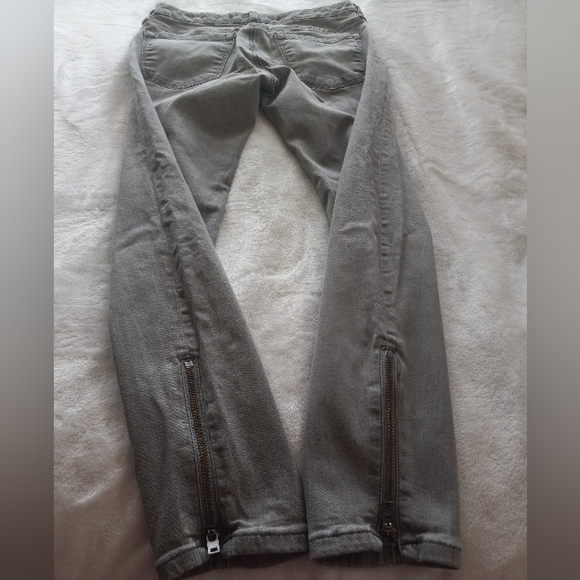 ANN TAYLOR LOFT DENIM JEAN. WOMENS PETITES SIZE 0. - Picture 8 of 16